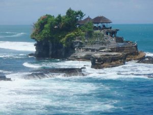 bali-charmante-tanah-lot